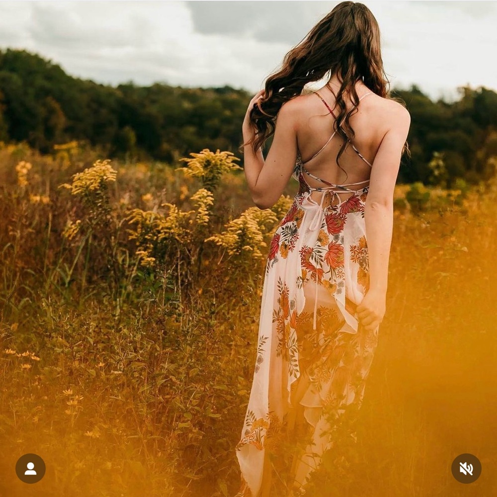 Lulu's Floral Maxi Dress
